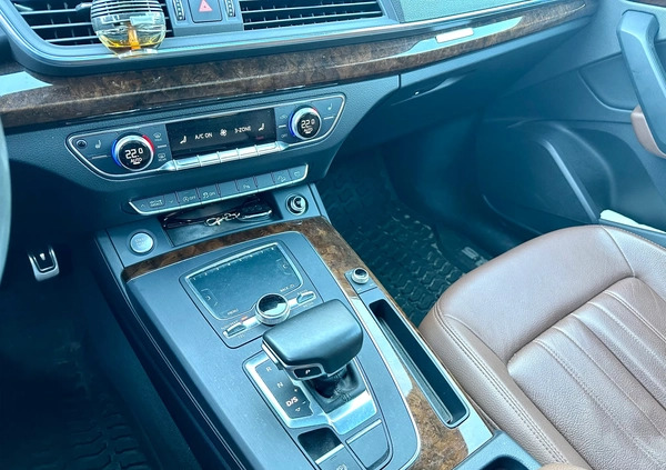 Audi Q5 cena 116900 przebieg: 72000, rok produkcji 2018 z Słupca małe 436